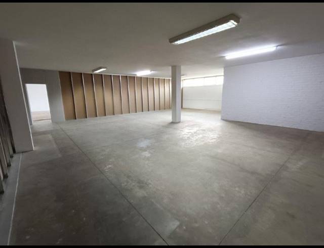 INDUSTRIAL PROPERTY TO RENT IN KAYA SAND